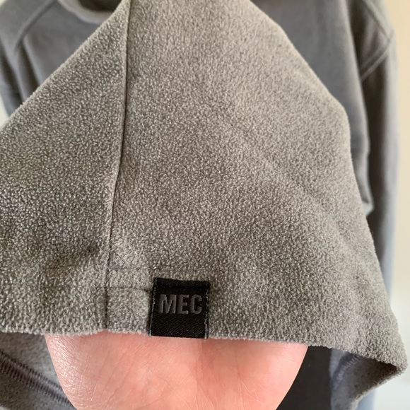 MEC Men’s Grey Fleece - Picture 6 of 7